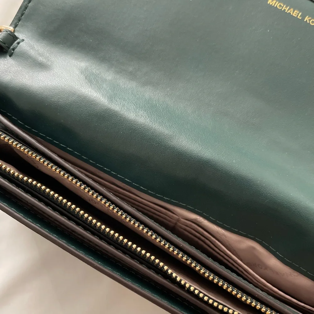 Michael Kors LG Clutch Xbody Green